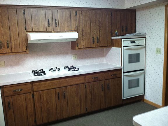 Gas stove and double ovens