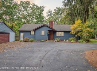 1393 S Michigan Rd, Eaton Rapids, MI 48827