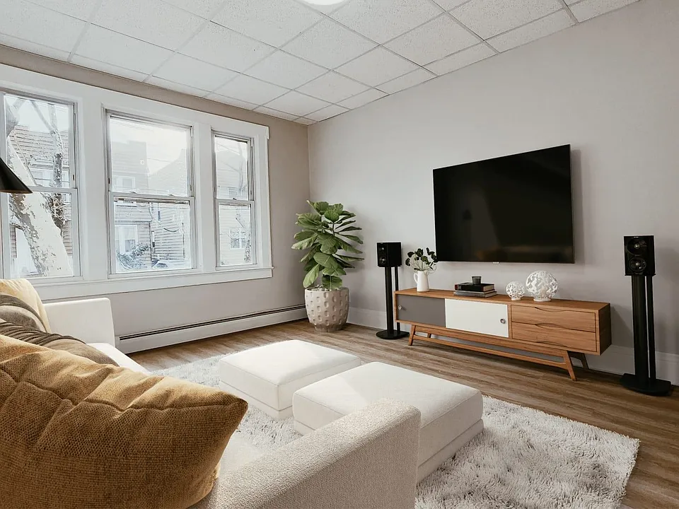 264 Lexington Ave #1R