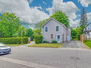 26 Whiting Ave, Oshawa, ON L1H 3T3