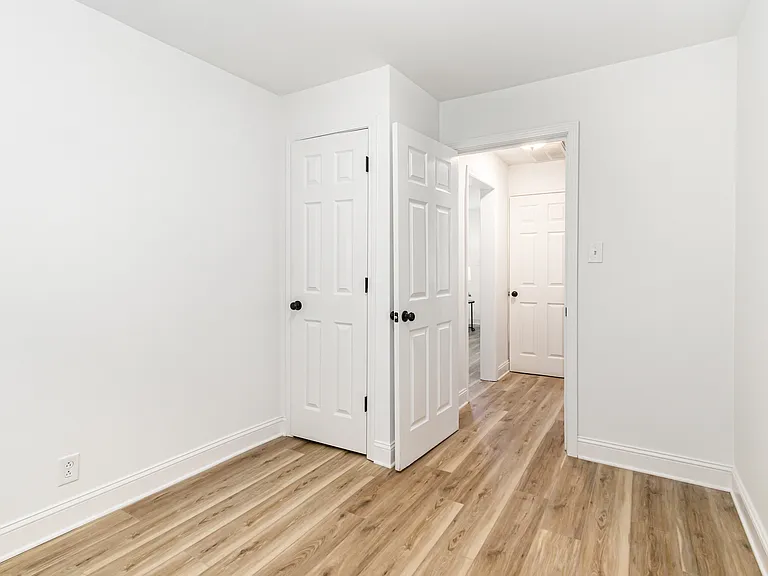 209 E Lavender Ave — Photo 15