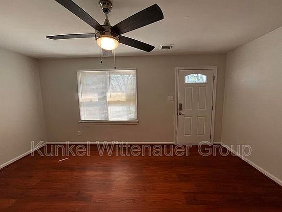 4th image of 837 Whittier St