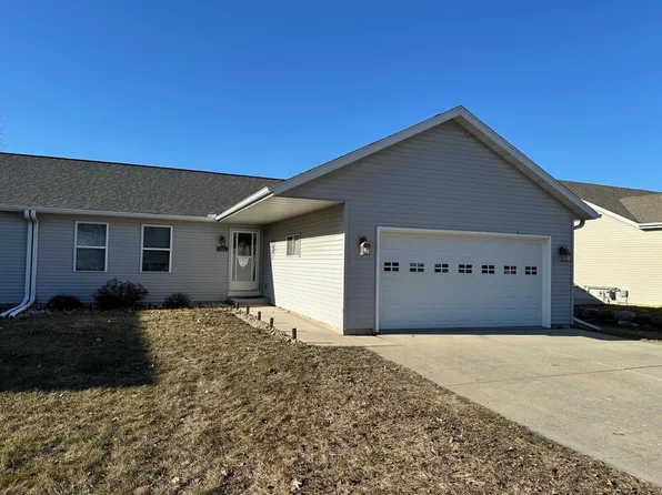 662 North Main Street, Fall River, WI 53932