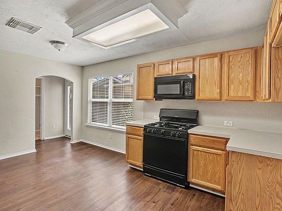 4th image of 18507 Sunrise Pines Dr