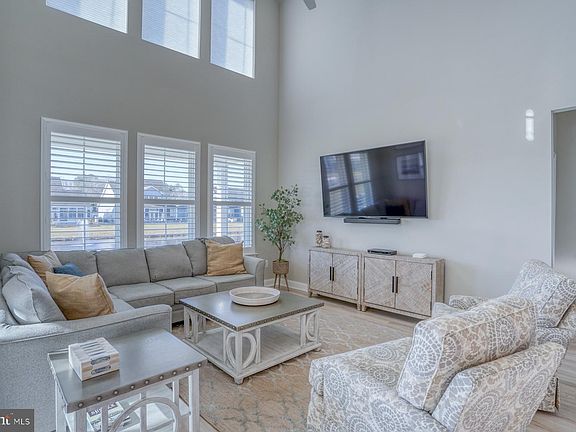5th image of 20576 Anchor Ln