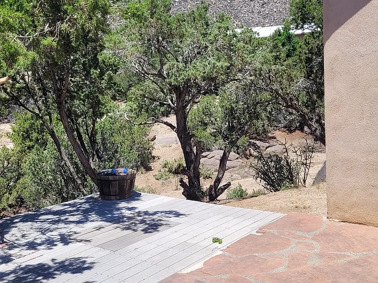 Flagstone patio
