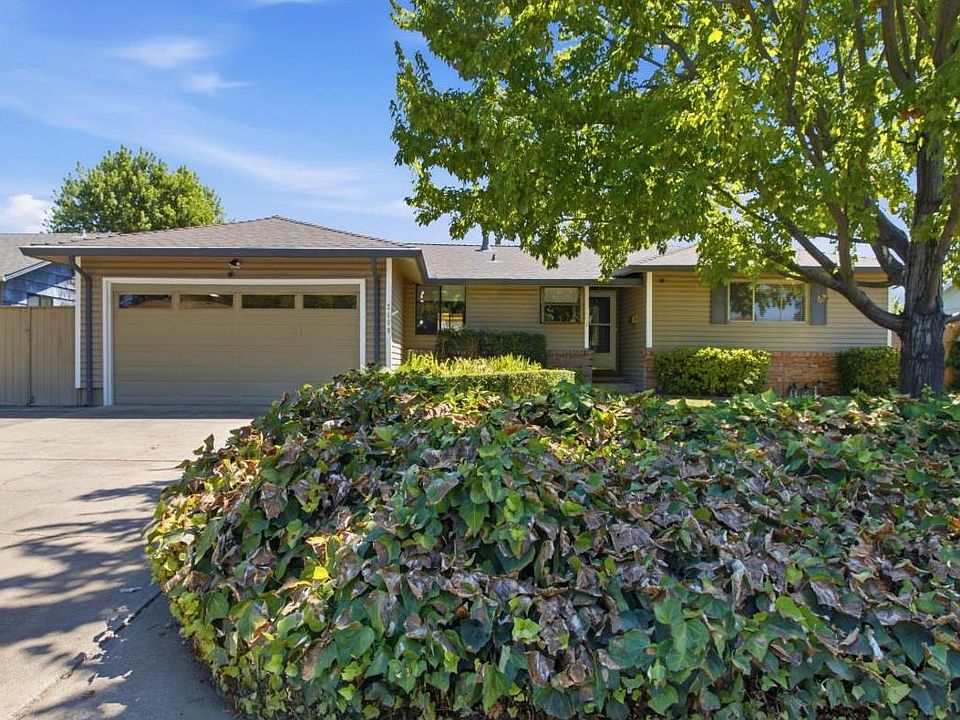 1st image of 2609 Aramon Dr