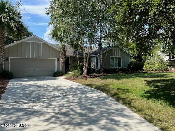 104 Drake Road, Hampstead, NC 28443