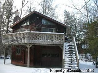 3863 Applegate Rd, Lake Ariel, PA 18436