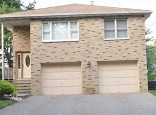 10 Village Rd, Clifton, NJ 07013