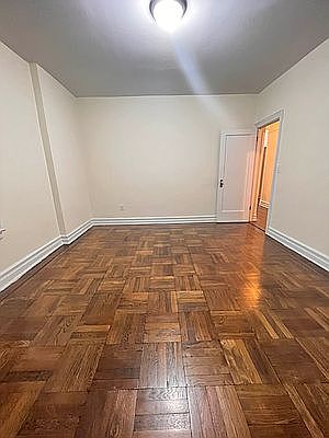4th image of 8406 109th St #6