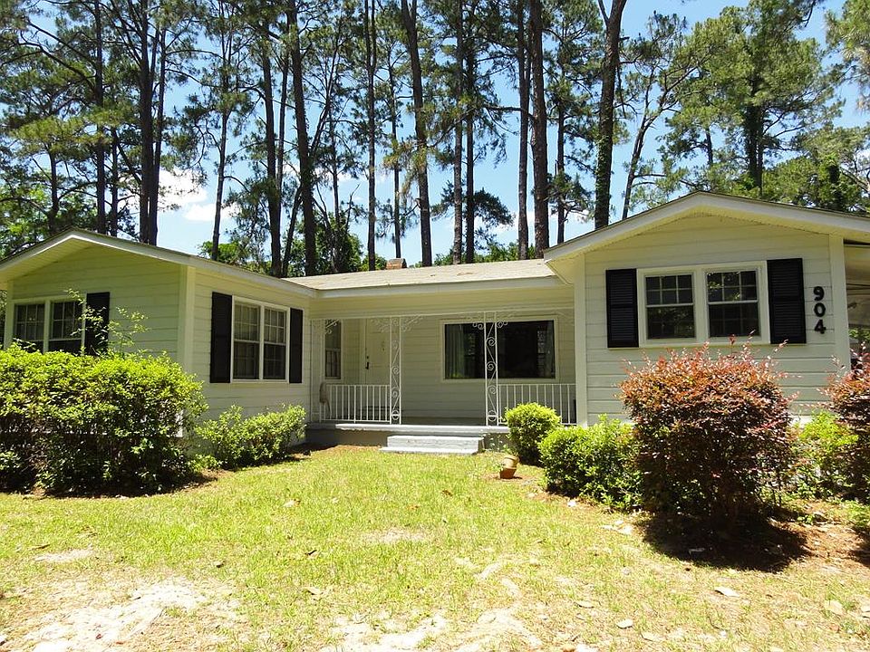 1st image of 904 E Park Ave