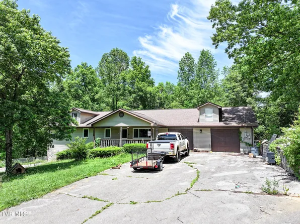 4240 Chavis Rd, Cosby, TN 37722