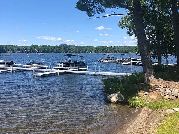 1270 Lakeview Dr #2, China, ME 04358