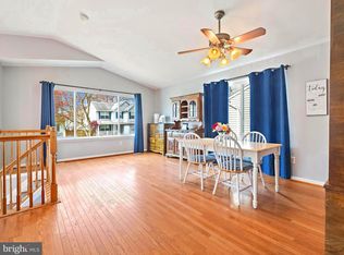 7821 E Shore Rd, Pasadena, MD 21122