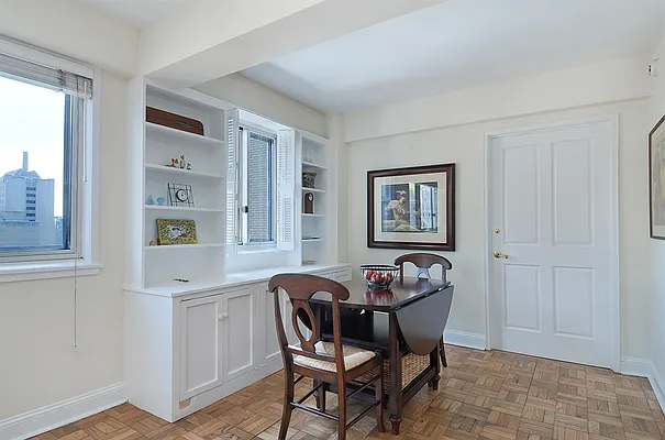 Sold by Corcoran | media 24