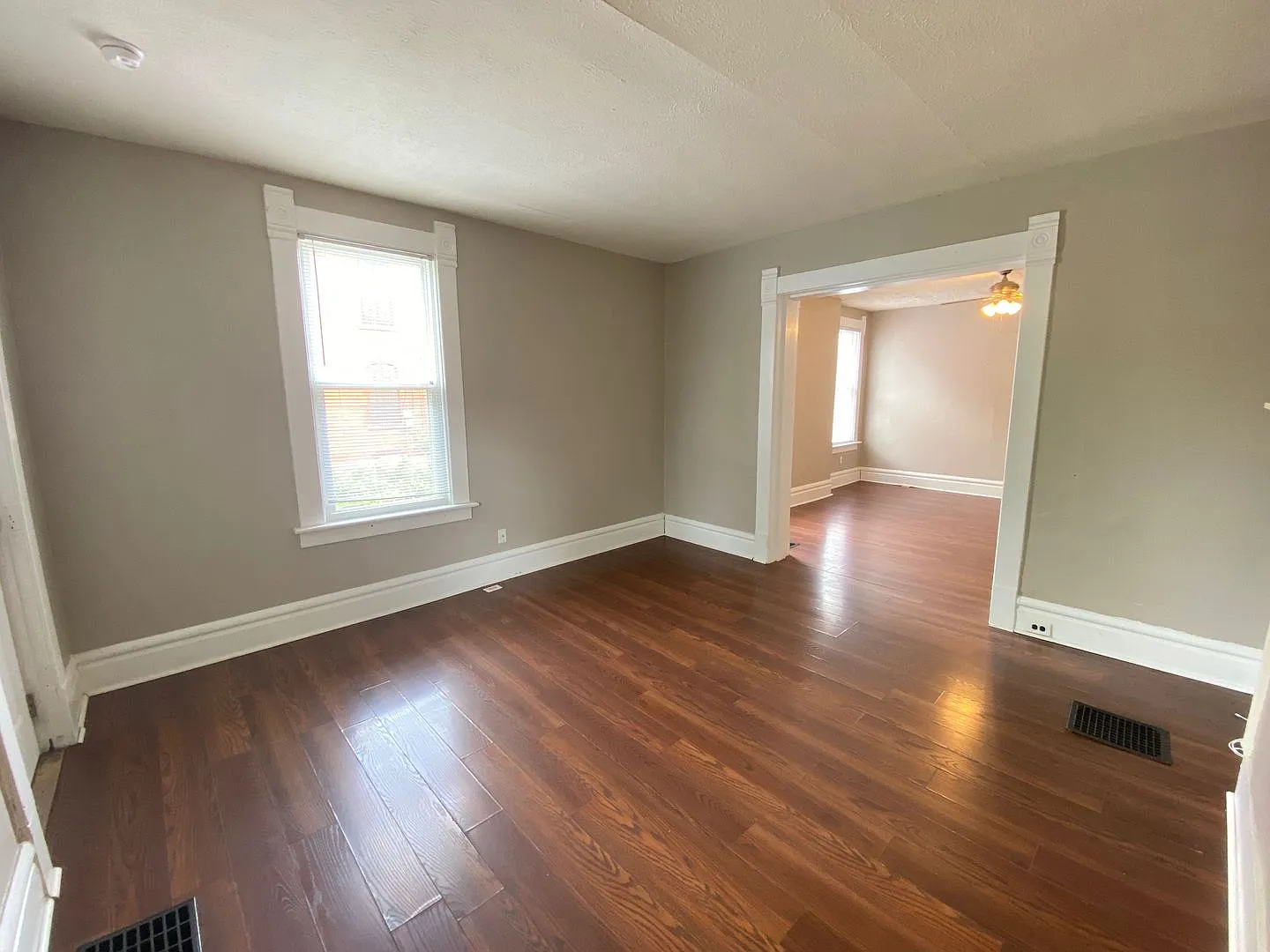 Hunter Ave 1444-1446 MLR (LH2) — Photo 3