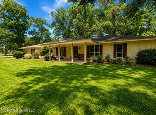 2237 Carol St, Greenville, MS 38703