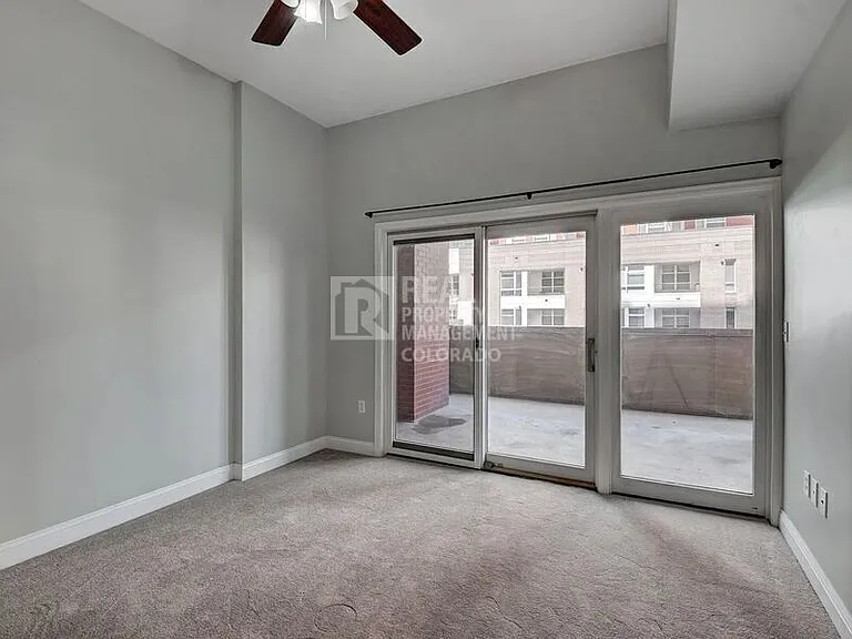 1950 N Logan St #302 — Photo 18