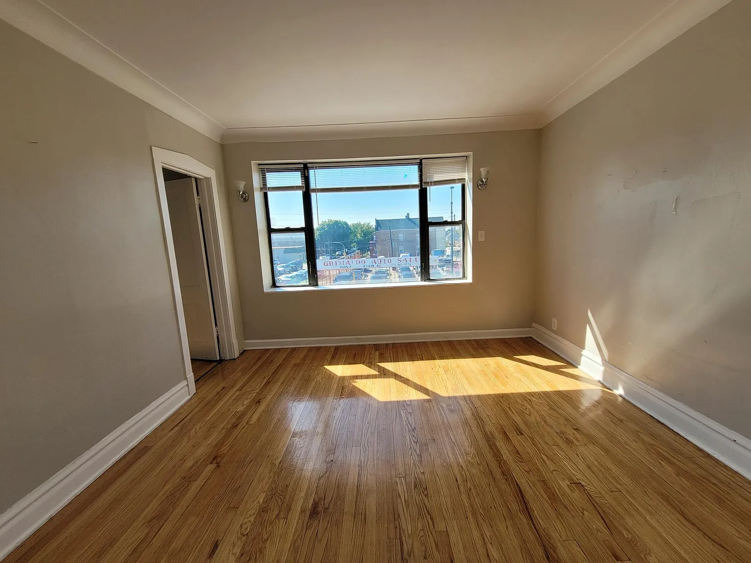 3982 S Archer Ave — Photo 3
