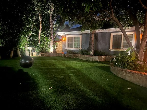 Front Shared Yard