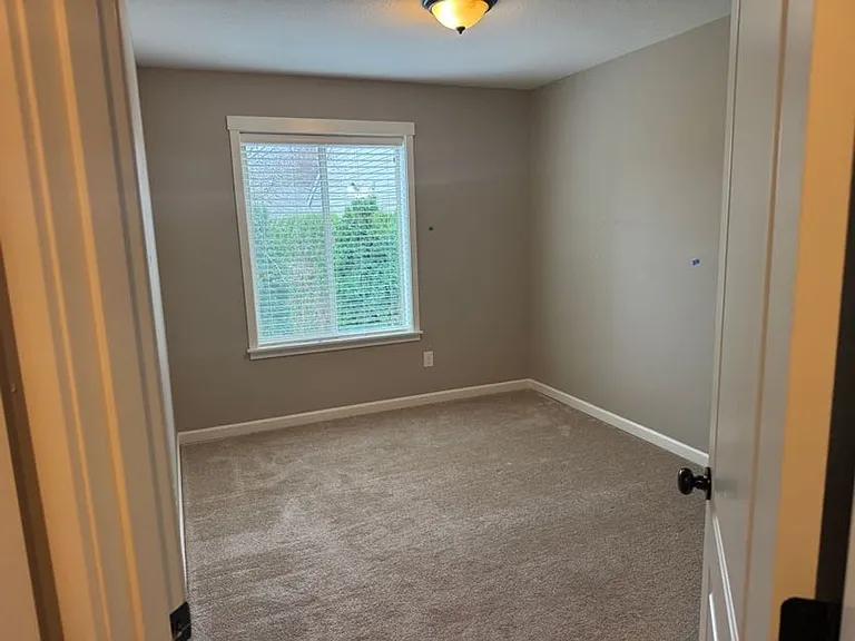 2706 NE 130th Ct — Photo 10