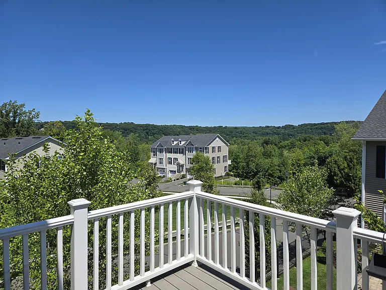 33 Moorland Dr — Photo 9