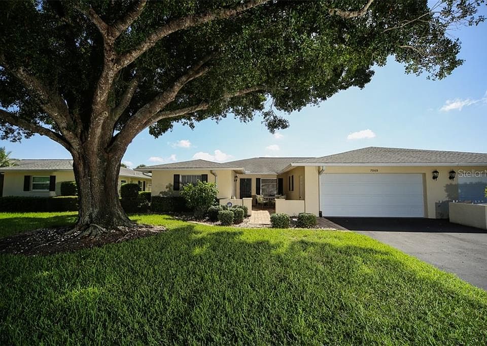 1st image of 7069 W Country Club Dr N