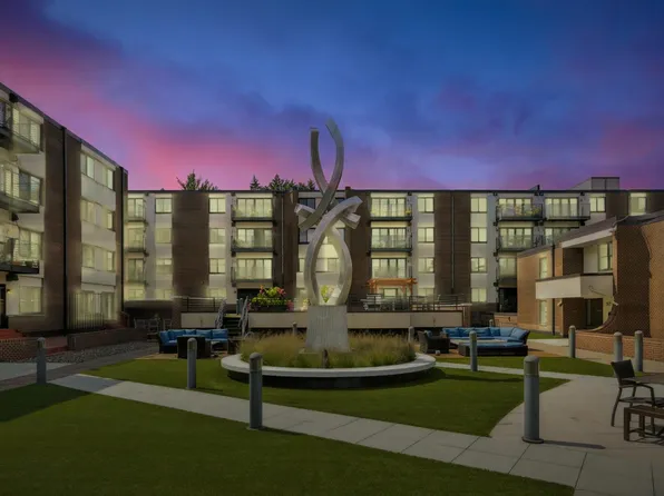 52 Groveland Ter #A409, Minneapolis, MN 55403