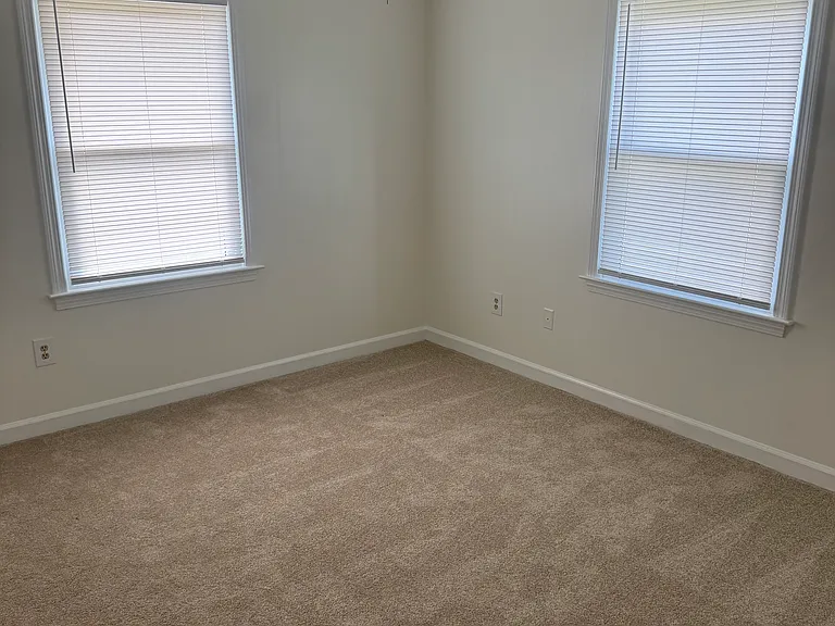 1219 Davis Bay Rd — Photo 11