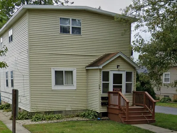 24 W 37th St, Steger, IL 60475