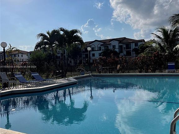 2nd image of 9423 Fontainebleau Blvd APT 201