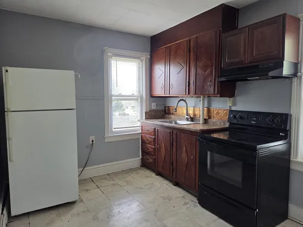320 Cleveland Ave, Trenton, NJ