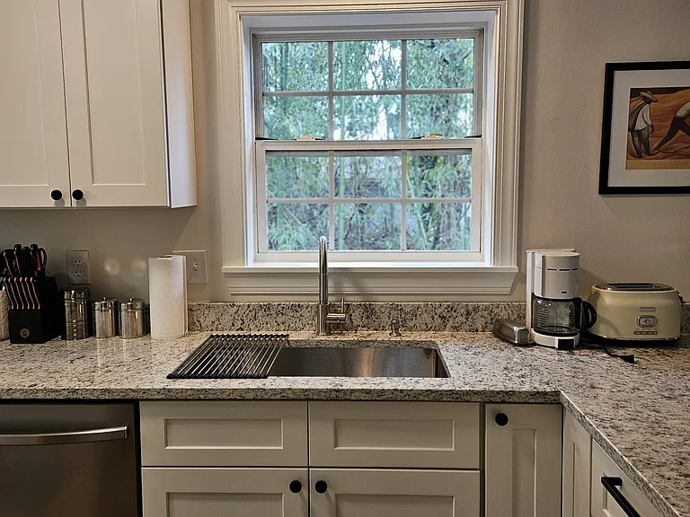 138 Clingman Ave — Photo 15