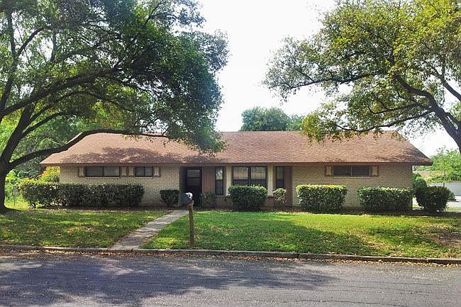 1st image of 4242 Chestnuthill Dr