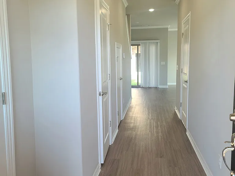B4 Entry
