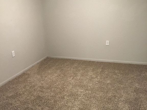 4th image of 1828 Alderson Ave