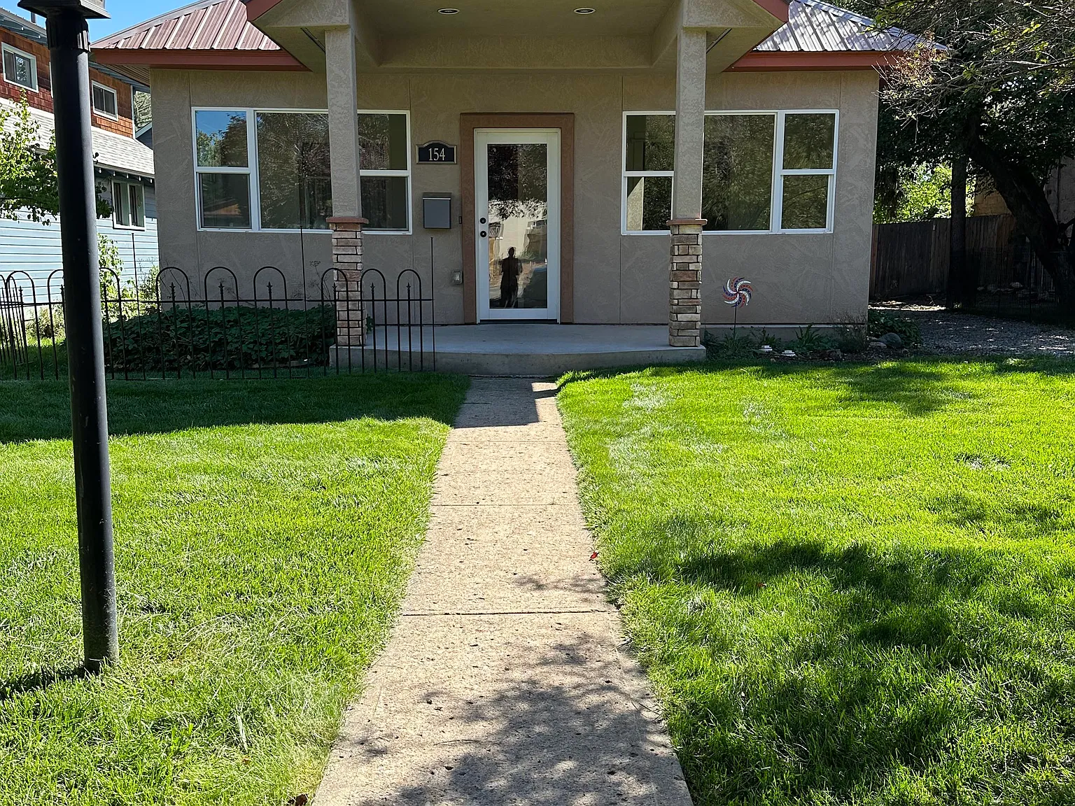 2 bed, 1054 sqft, $3,000 — Photo 1