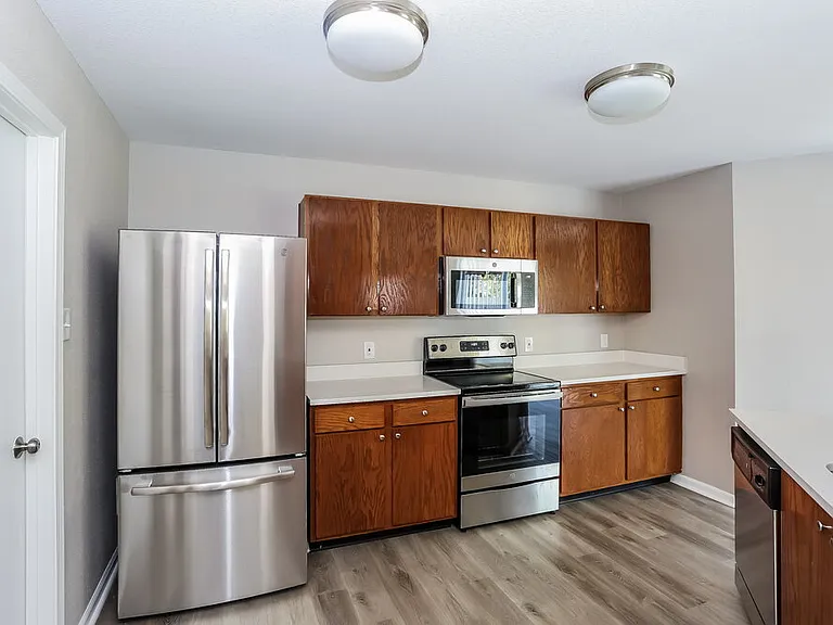 313 Ranlo Ave — Photo 5