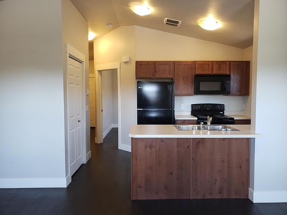 1st image of 1725 S 3rd St W #11232444