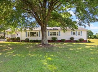 2817 Lees Chapel Rd, Browns Summit, NC 27214