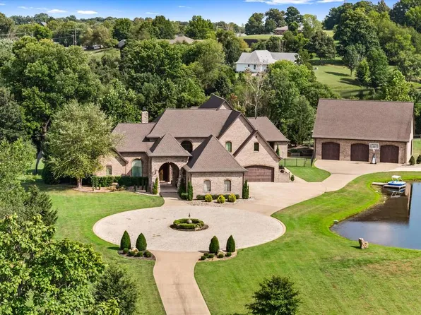(undisclosed Address), Madisonville, KY 42431