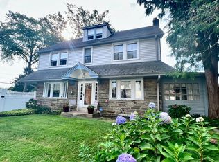 459 Irvington Rd, Drexel Hill, PA 19026