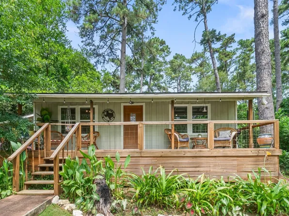11045 Woodview Dr, Conroe, TX 77303