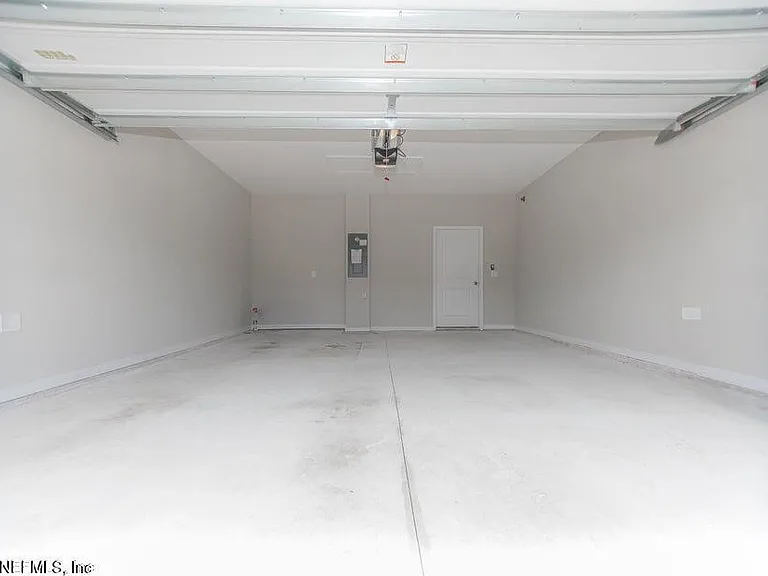 432 Pine Bluff Dr — Photo 16