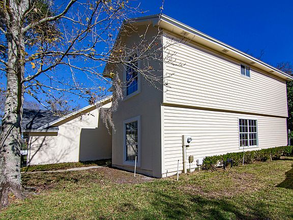 5th image of 11647 Alexis Forest Dr
