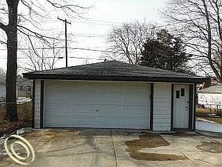 2nd image of 10003 Cardwell St