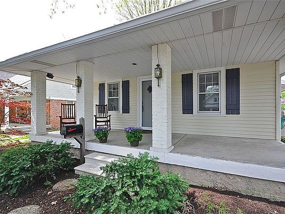 4th image of 5864 Indianola Ave
