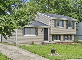 2349 Warfield Dr, Grove City, OH 43123