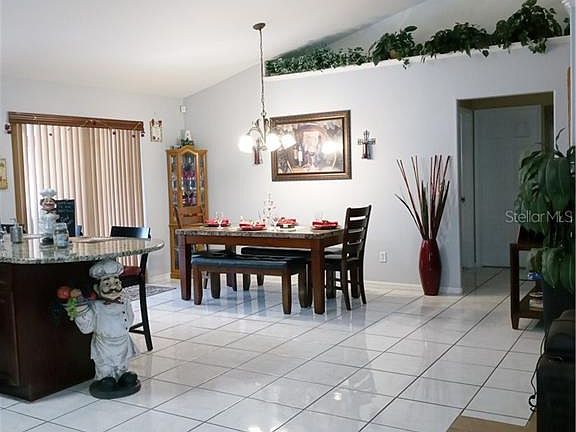4th image of 665 Deauville Ct